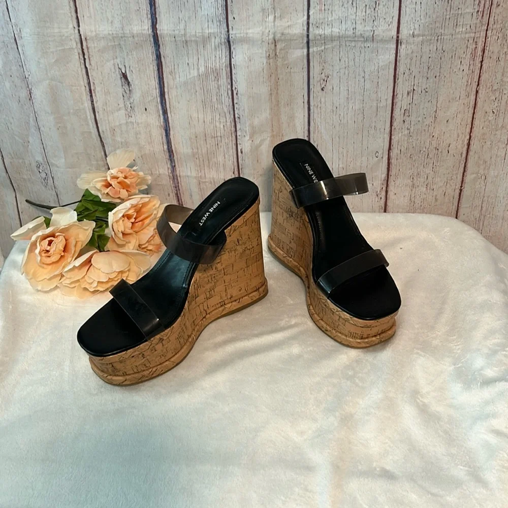NWOT Nine West Rapps Wedge Sandal